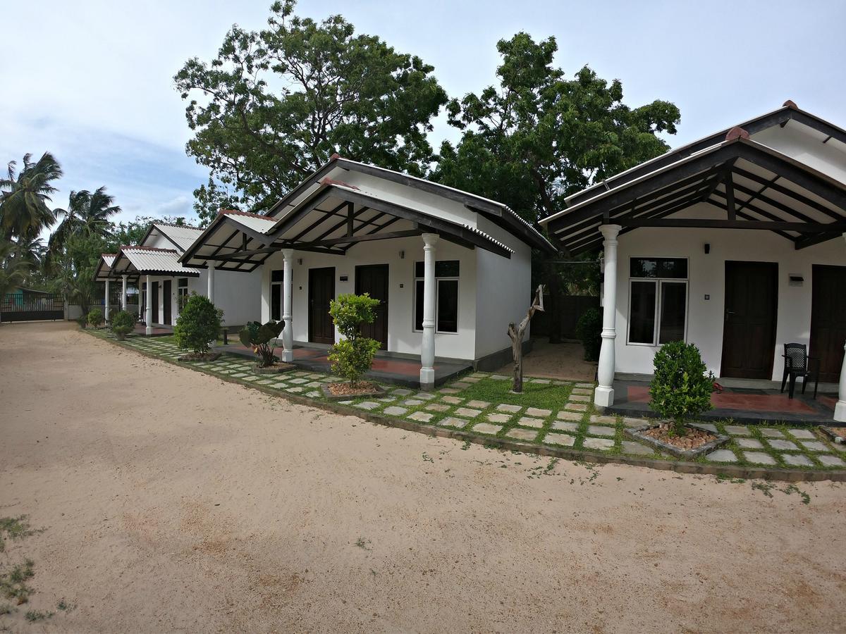 Luna Beach Hotel 닐라벨리 외부 사진
